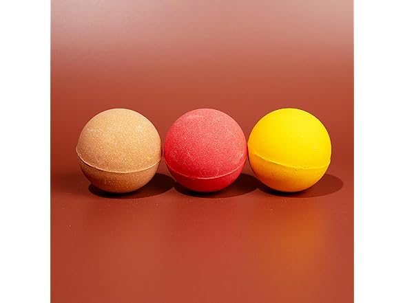 I LOVE I LOVE Cosmetics Festive Fun Bath Bombs