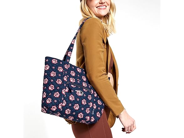 PATRIOTS Vera Bradley Womens NFL Vera Tote Bag