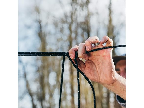 GEAR AID 1100 Paracord and Carabiner