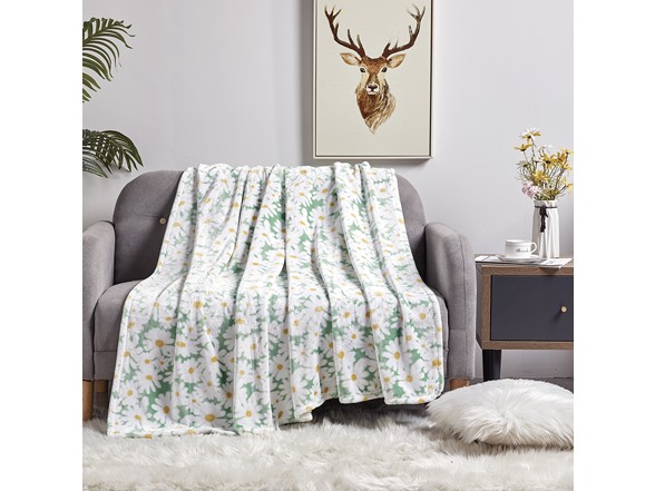 Luxury Home Delightful Daisies Throw Blanket