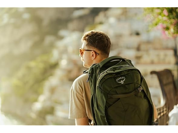 Osprey 10003676 O/S Osprey Farpoint 40L Men's Travel Back (Open Box)