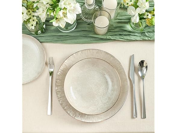 Christian Siriano Onyx 12-Piece Dinnerware Set Porcelain Beige and Gold