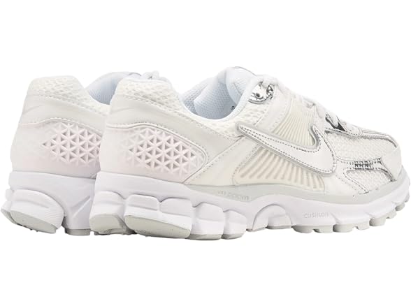 Nike W ZOOM VOMERO 5 WHITE/METALLIC SILVER