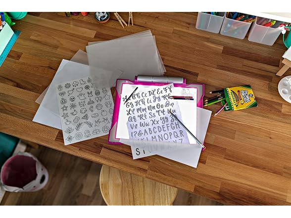 Vivid Imaginations Crayola Light-Up Tracing Pad
