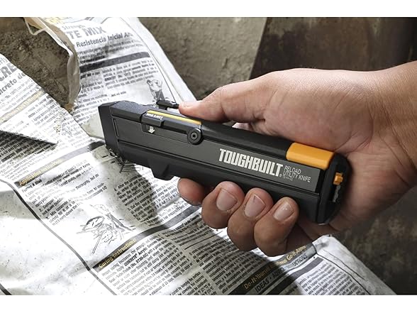 ToughBuilt TB-H4S2-03 Reload Utility Knife and 2 Bla