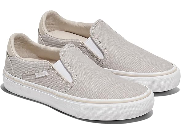 Vans Women's Asher Deluxe Slip-On Shoe, 10 (Open Box)