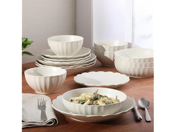 Gibson Elite Malibu Shore 16 Piece Scalloped Edge Stoneware