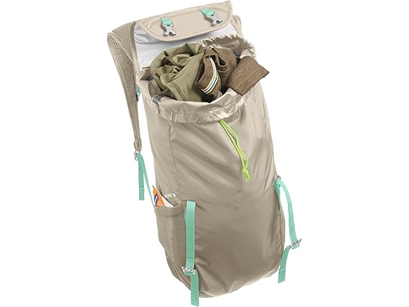 CamelBak Arete 18 Backpack (50oz, Sandstone)