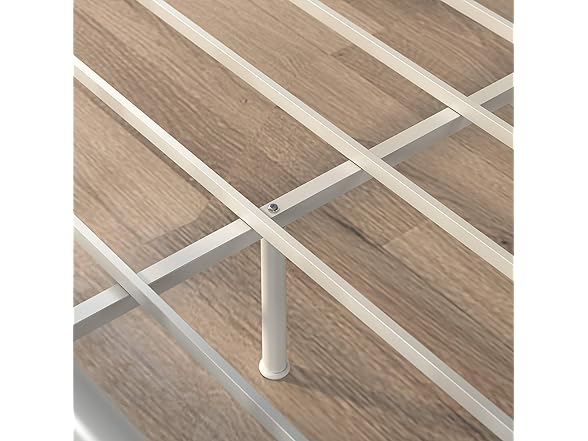 ZINUS Florence Metal Platform Bed Frame, King