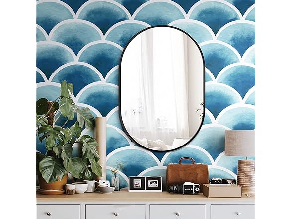 Safiyya Wavy Peel and Stick Wallpaper