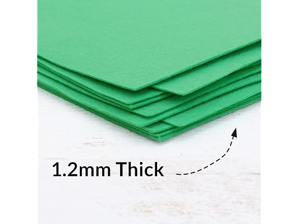 Threadart Kelly Green Premium Felt Roll -