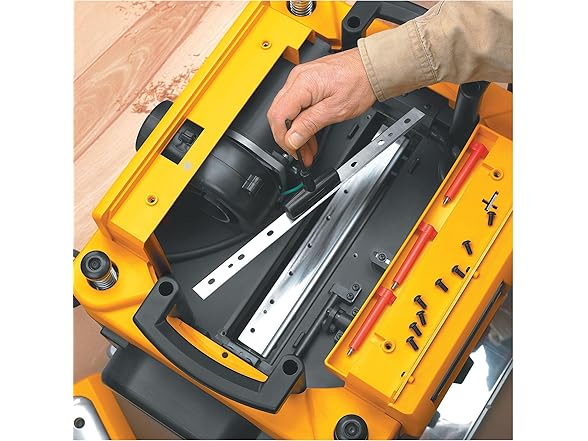 DEWALT DW735X Thickness Planer, 13-inch