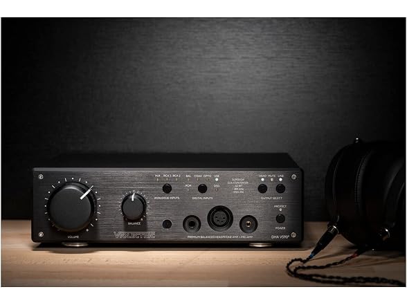 Violectric DHA V590 Headphone Amplifier/DAC