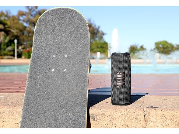 (NEW) JBL Flip 6 Portable IP67 Waterproof Speaker