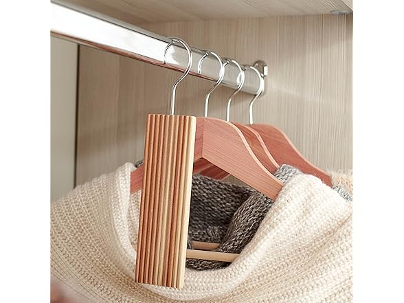Household Essentials Cedar Hang Up Set, Brown
