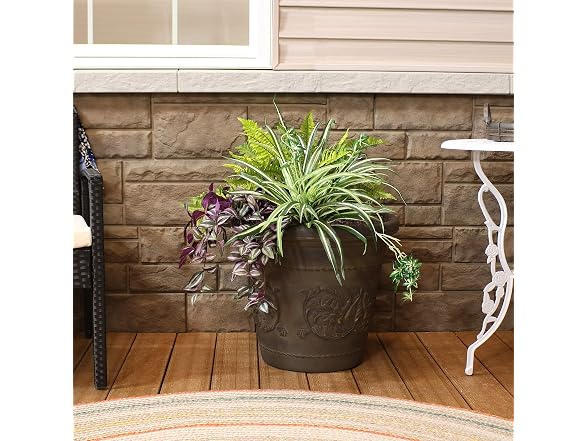 Sunnydaze Arabella 19.5'' Plastic Planter