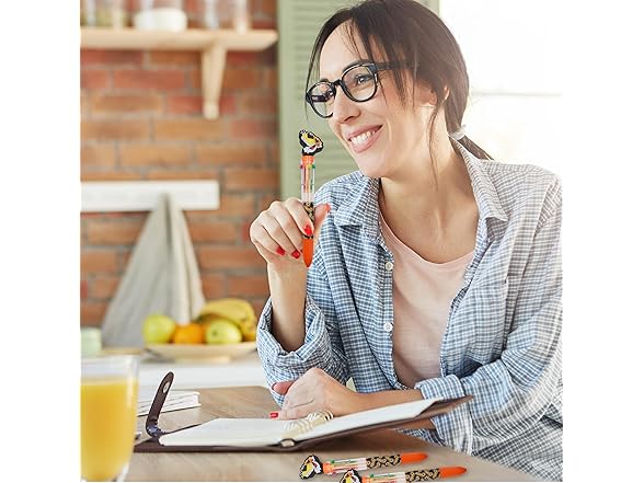 Novelty Candy & Snack Brand Multi Color Pens, Cheeto