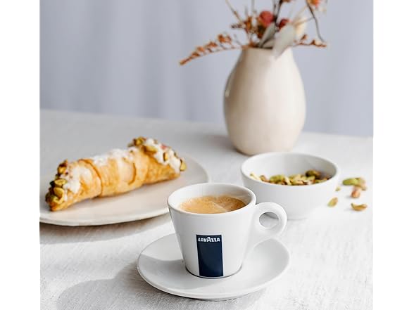 Lavazza Qualita Oro Ground Coffee, Medium Roast