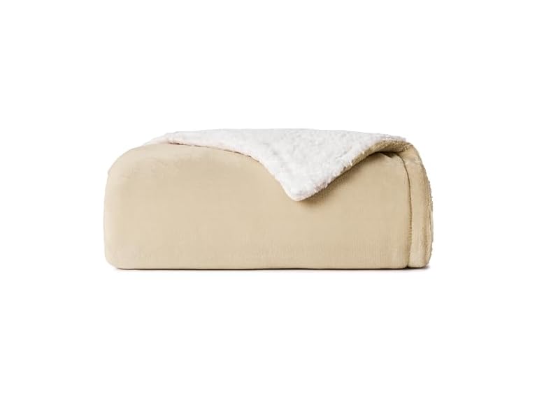 Casual Living Sherpa Throw Blanket