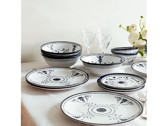 LEMIEUX ET CIE Bruges 4-Piece Salad Plate Set Porcelain Blue