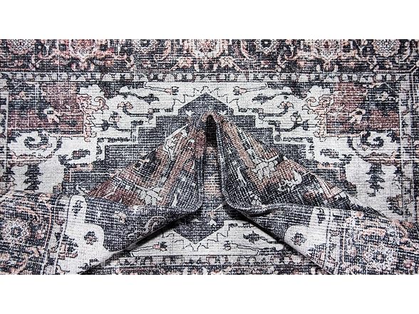 L'Baiet Scarlett Grey 4x6 Scatter Rug