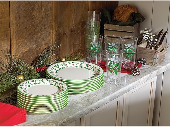 Leno Holiday 4-Piece Melamine Dinner Plate Set