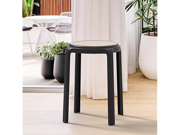 LeisureMod Round Plastic Dining Stool