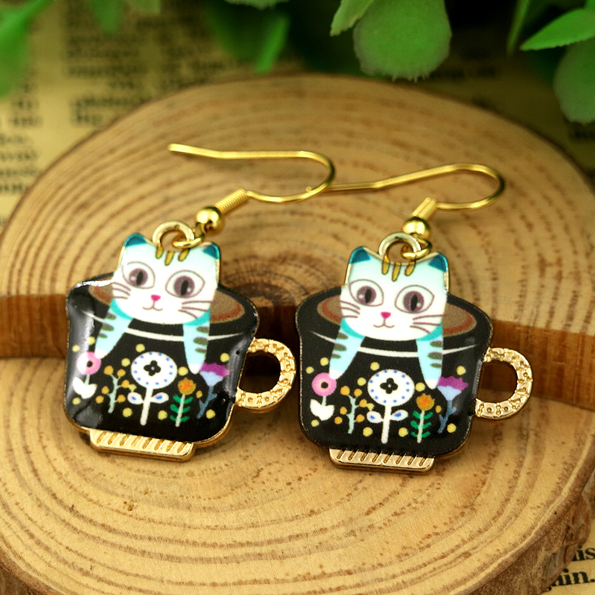 Kitten In A Mug Earrings - Gallery 4