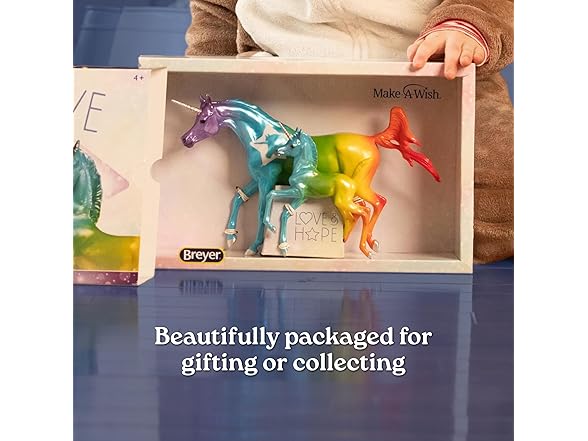 Breyer Horses Freedom Series – Love & Hope Unicorn