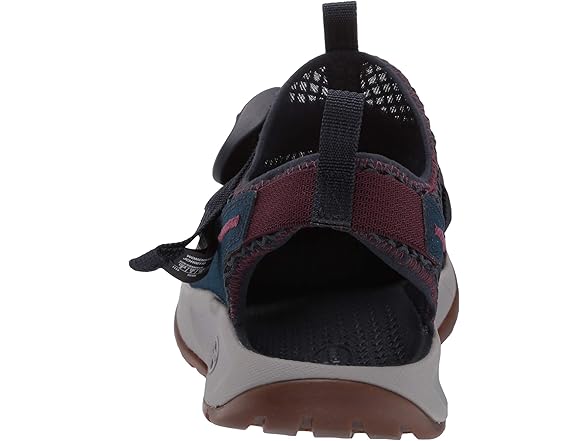 Chaco Women's Odyssey Sandal (6)