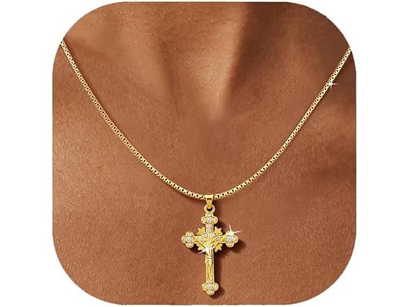 Darenli Diamond Cross Necklace