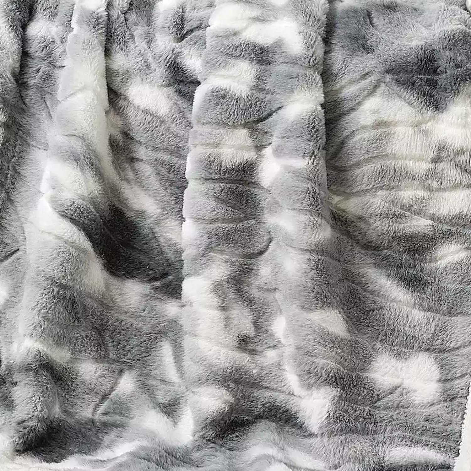 Alaska Sherpa Plush Blanket- Your Choice - Gallery 10
