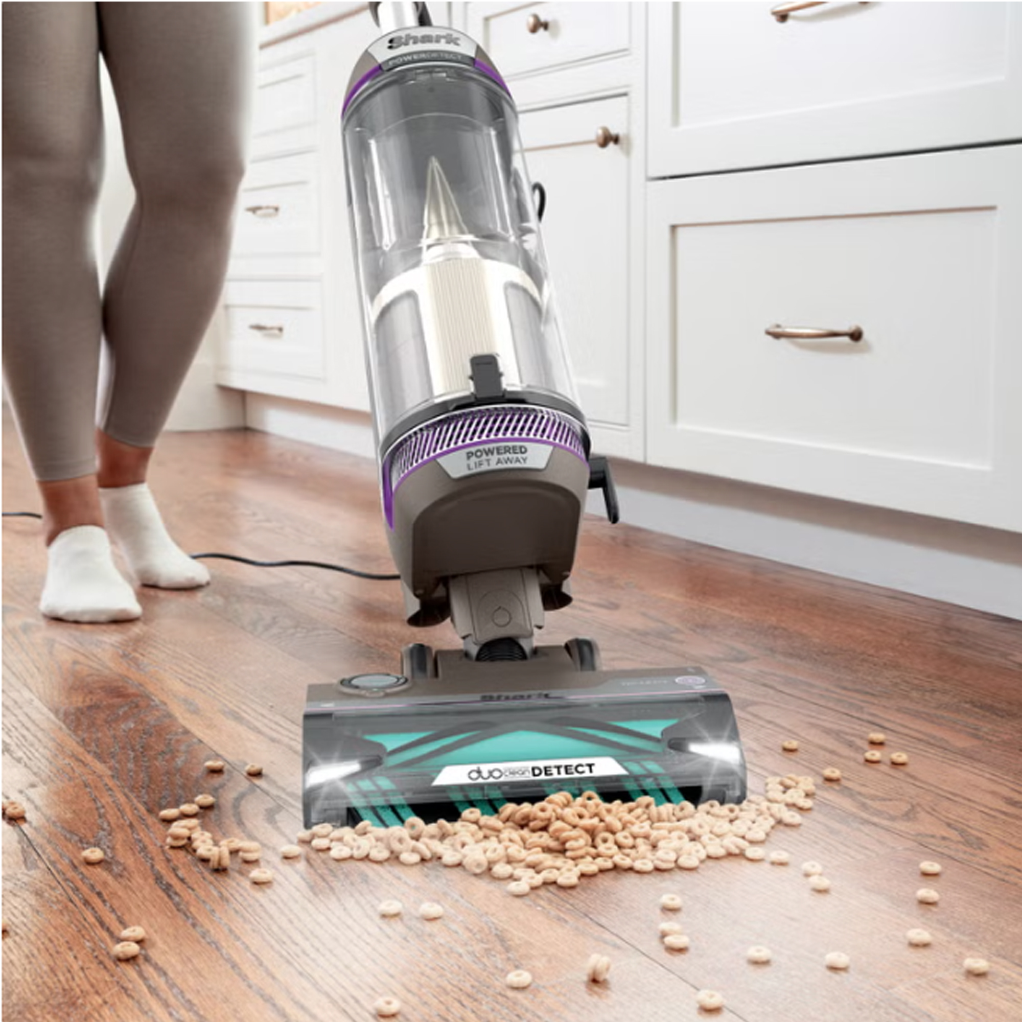 Shark POWERDETECT Vacuum - Gallery 20