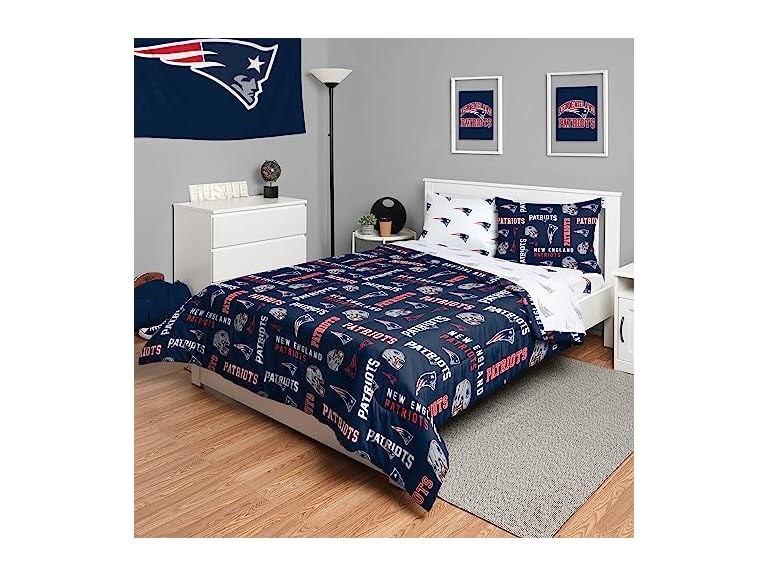 FOCO New England Patriots NFL Team Color Bed In a Bag Comforter Bedding 5 Piece Full Set