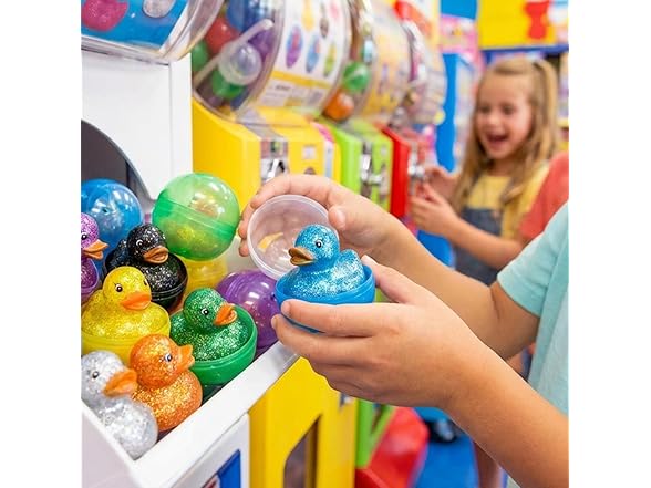 1.5" Rubber Glitter Duckling in 2" Capsule 250ct