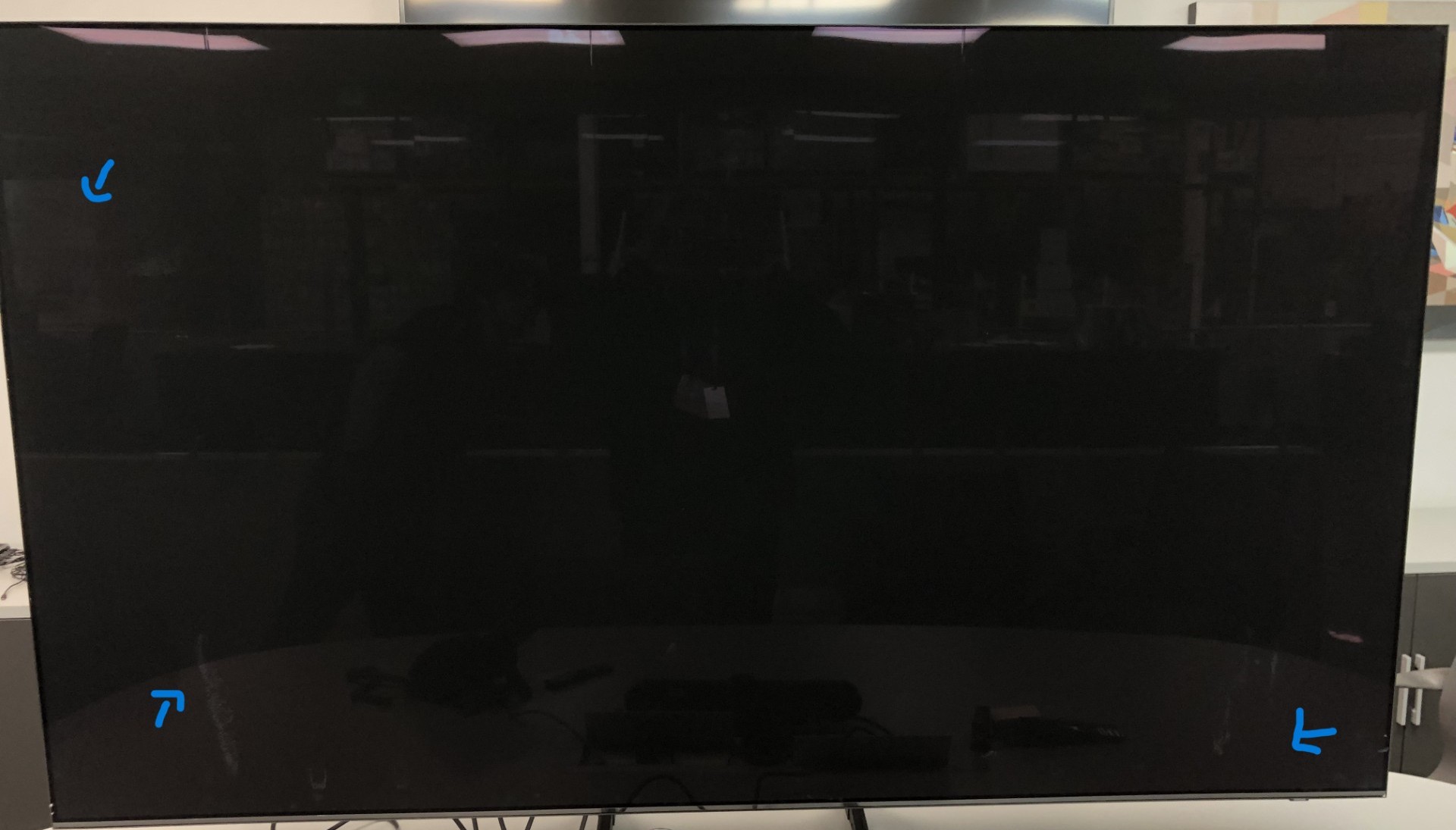 Samsung OLED 4K S90C TV (2023) (Refurbished - Screen Surface Marks) - Gallery 12