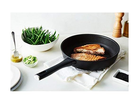 Zwilling Madura Plus 66290-246-0 Frying