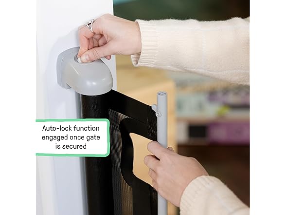 The Thruway 52W Series Retractable Gate