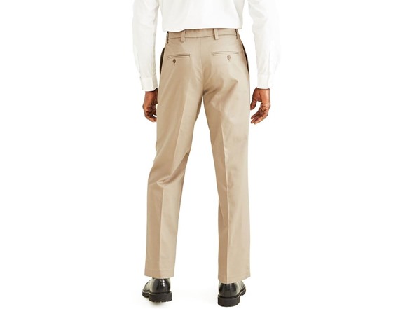 Dockers Men's Classic Fit Khaki Pants - Pleated