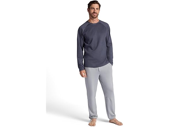 Gaiam Mens Flow State LS Crewneck Top