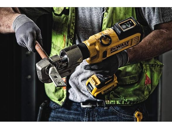 DEWALT DCE300M2 20V MAX Cable Crimping Tool with Die