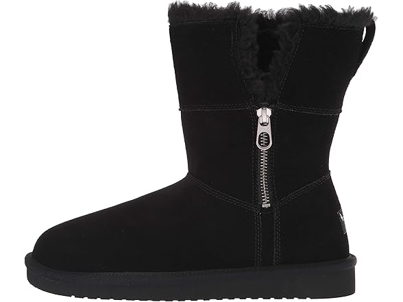 Koolaburra by UGG Aribel Short Black 9 M