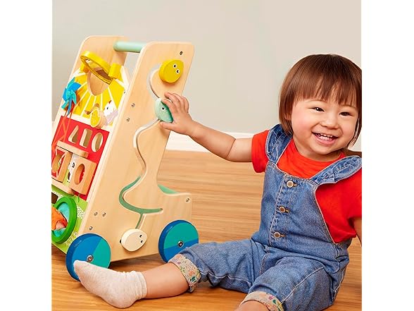 Battat – Wooden Activity Walker