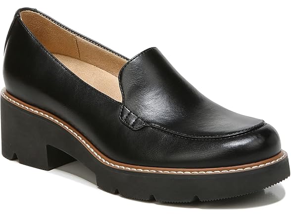 Naturalizer Womens Cabaret Slip On Lightweight Lug Heeled Loafer 7W