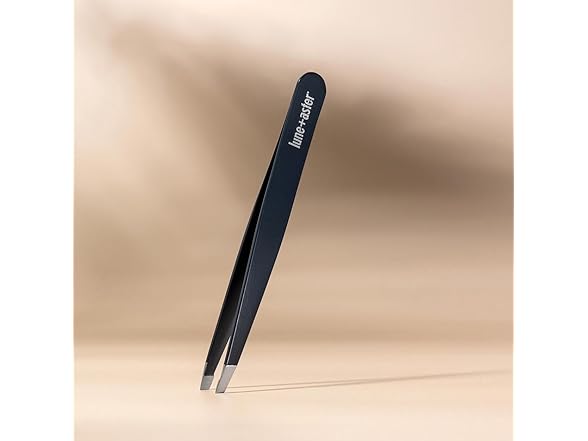 Lune+Aster Slant Tweezer