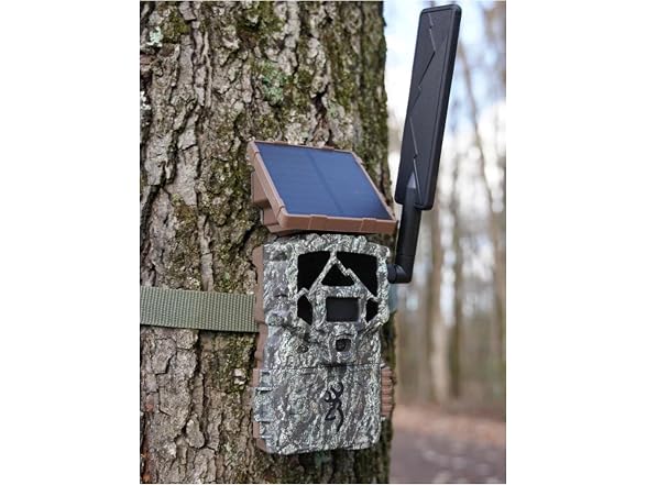 Browning Defender Pro Scout Max HD Solar