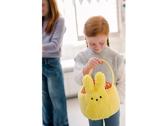 Animal Adventure Peeps Plush Basket