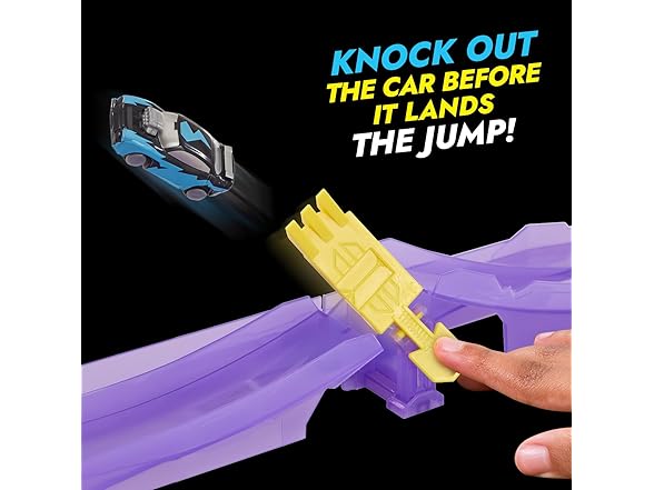 Goliath Hyper Burst Jump Strike Playset