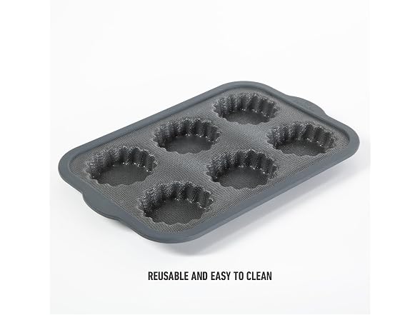 Calphalon Omni 6-Cup Mini Pie Pan