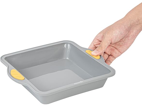 Restaurantware Square Gray Silicone Cake Pan